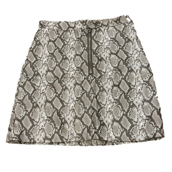 Dresses & Skirts - Divided H & M size 2 skirt